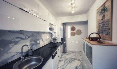 Resale - Apartment / flat - Torrevieja - Centro
