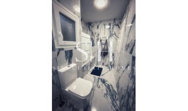 Resale - Apartment / flat - Torrevieja - Centro