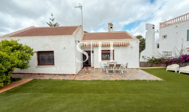Resale - Villa - San Miguel de Salinas - Ciudad de las comunicaciones
