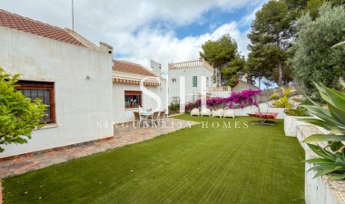 Resale - Villa - San Miguel de Salinas - Ciudad de las comunicaciones