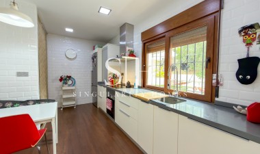 Resale - Villa - San Miguel de Salinas - Ciudad de las comunicaciones