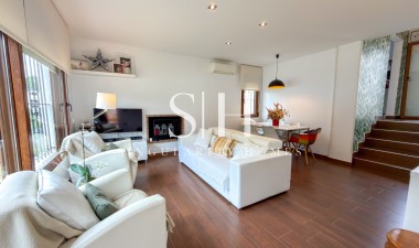 Resale - Villa - San Miguel de Salinas - Ciudad de las comunicaciones