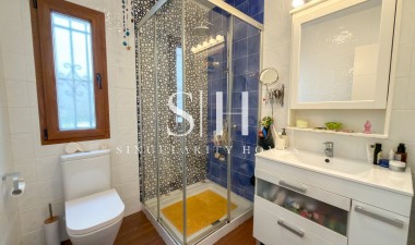 Resale - Villa - San Miguel de Salinas - Ciudad de las comunicaciones