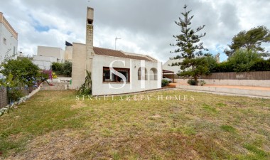 Resale - Villa - San Miguel de Salinas - Ciudad de las comunicaciones