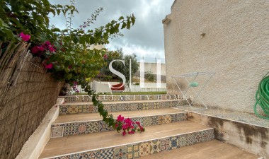 Resale - Villa - San Miguel de Salinas - Ciudad de las comunicaciones