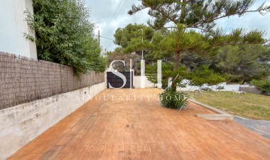 Resale - Villa - San Miguel de Salinas - Ciudad de las comunicaciones