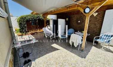 Resale - Villa - Torrevieja - La Siesta - El Salado - Torreta