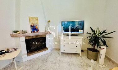 Resale - Villa - Torrevieja - La Siesta - El Salado - Torreta