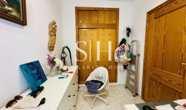 Resale - Villa - Torrevieja - La Siesta - El Salado - Torreta