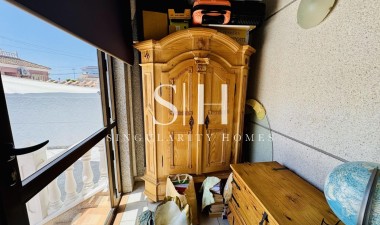 Resale - Villa - Torrevieja - La Siesta - El Salado - Torreta