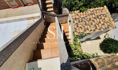 Resale - Villa - Torrevieja - La Siesta - El Salado - Torreta