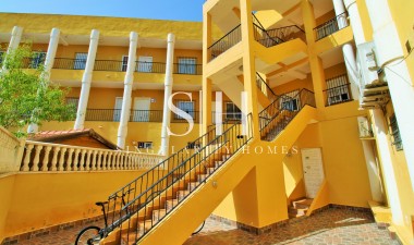 Wiederverkauf - Wohnung - Orihuela Costa - Villamartin