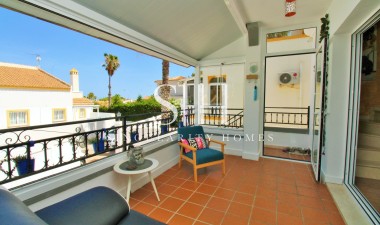 Resale - Villa - Orihuela Costa - Villamartin