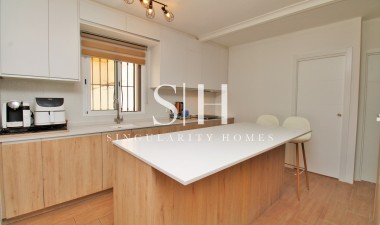 Resale - Villa - Orihuela Costa - Villamartin