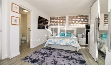 Resale - Villa - Orihuela Costa - Villamartin
