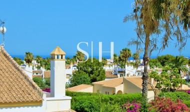 Resale - Villa - Orihuela Costa - Villamartin