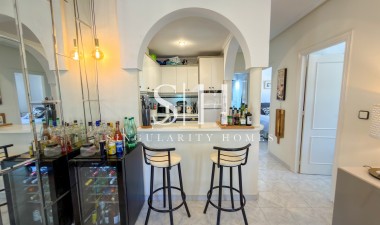 Resale - Apartment / flat - Torrevieja - Punta Prima