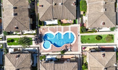 Resale - Apartment / flat - Torrevieja - Punta Prima