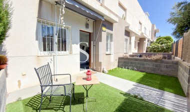 Återförsäljning - Hus - Torrevieja - Sector 25