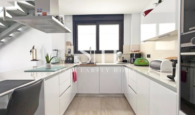 Återförsäljning - Villa - Orihuela Costa - Villamartín