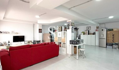 Återförsäljning - Villa - Orihuela Costa - Villamartín