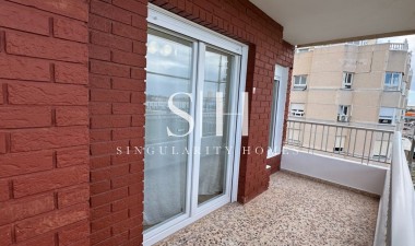 Odsprzedaż - Mieszkanie w bloku - Orihuela Costa - Punta Prima