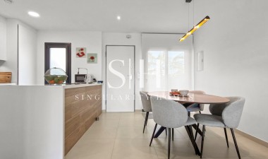 Resale - Apartment / flat - Pilar de la Horadada - Lo Romero Golf