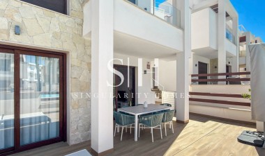 Odsprzedaż - Mieszkanie w bloku - Torrevieja - Los Balcones - Los Altos del Edén
