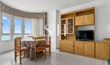 Odsprzedaż - Mieszkanie w bloku - Torrevieja - Playa de los Locos