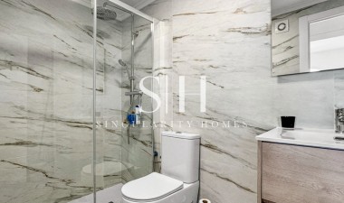 Resale - Apartment / flat - Orihuela Costa - Punta Prima