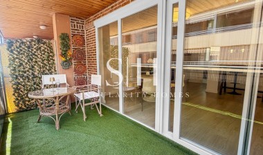 Återförsäljning - Lägenhet / lägenhet - Torrevieja - El Acequión - Los Náufragos