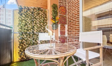Återförsäljning - Lägenhet / lägenhet - Torrevieja - El Acequión - Los Náufragos