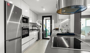 Resale - Apartment / flat - Orihuela Costa - Los Dolses
