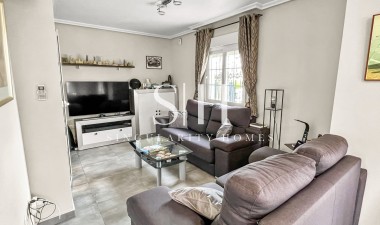 Resale - Villa - Orihuela Costa - Los Dolses