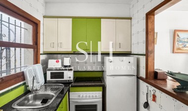 Resale - Bungalow - Torrevieja - Nueva Torrevieja - Aguas Nuevas