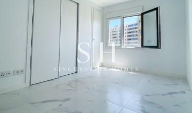 Resale - Apartment / flat - Orihuela Costa - Punta Prima