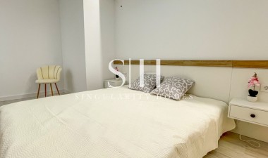 Odsprzedaż - Mieszkanie w bloku - Torrevieja - El Acequión - Los Náufragos