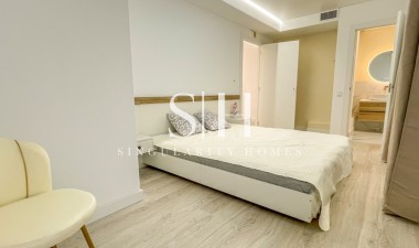 Odsprzedaż - Mieszkanie w bloku - Torrevieja - El Acequión - Los Náufragos