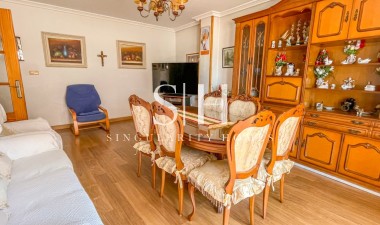 Odsprzedaż - Mieszkanie w bloku - Torrevieja - El Acequión - Los Náufragos