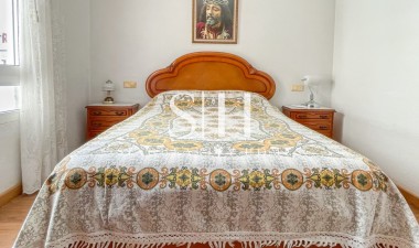 Odsprzedaż - Mieszkanie w bloku - Torrevieja - El Acequión - Los Náufragos