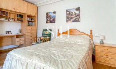 Odsprzedaż - Mieszkanie w bloku - Torrevieja - El Acequión - Los Náufragos