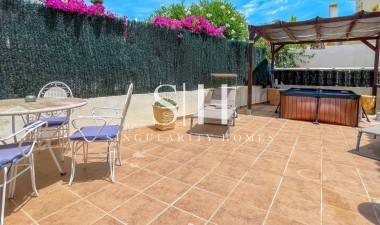 Resale - House - Orihuela Costa - La Rioja