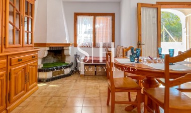 Wiederverkauf - Haus - Orihuela Costa - Playa Flamenca