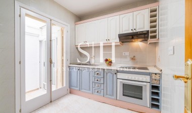 Odsprzedaż - Bungalow - Torrevieja - La Siesta - El Salado - Torreta
