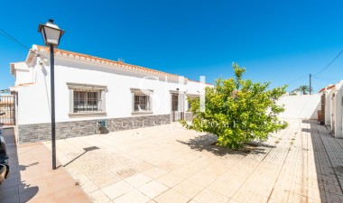 Resale - Villa - Torrevieja - Torreta florida