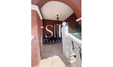 Återförsäljning - Villa - Orihuela Costa - Costa Blanca