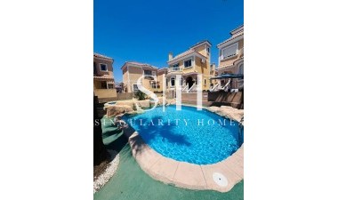 Återförsäljning - Villa - Orihuela Costa - Costa Blanca