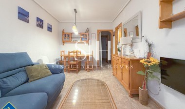 Resale - Apartment / flat - Torrevieja - Playa de los locos