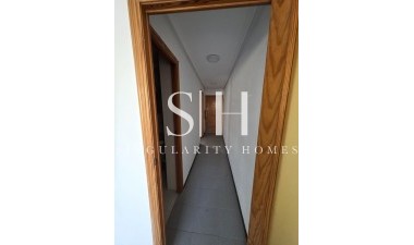 Resale - Apartment / flat - Torrevieja - Playa de los locos