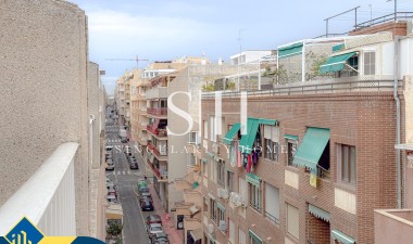 Resale - Apartment / flat - Torrevieja - Playa de los locos